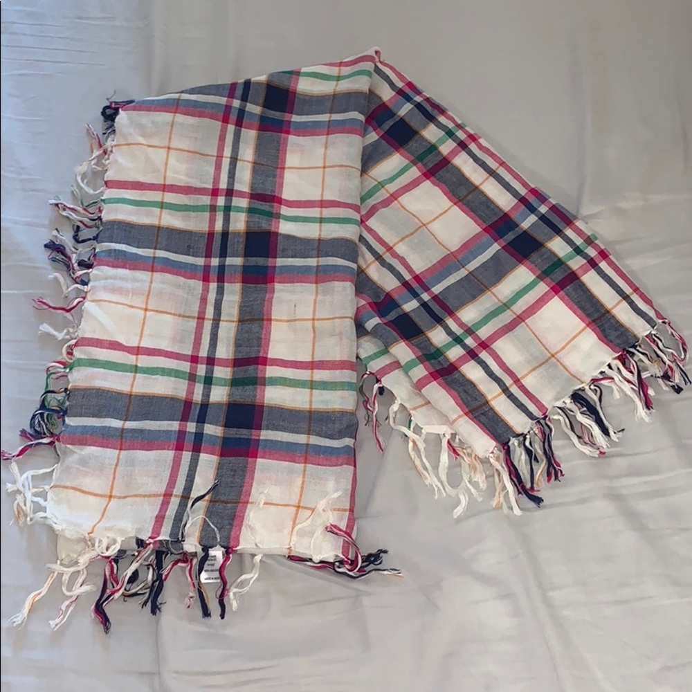Multicolor plaid  cloth, can be used as a scarf